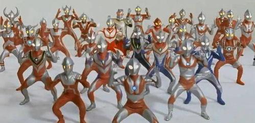 奥特曼跳舞室内吃瓜,吃瓜群众围观狂欢现场